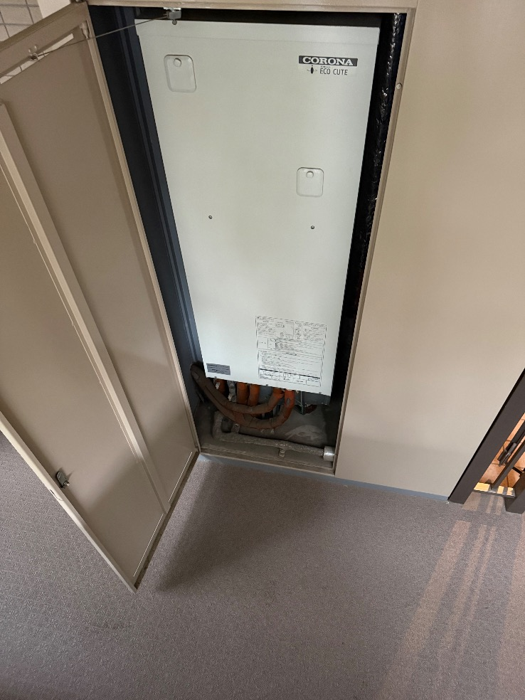 コロナエコキュートCTU-H3014AからコロナエコキュートCHP-S30AZ1-12｜エコキュート交換工事｜神奈川県横浜市鶴見区岸谷｜マンション｜イトーピア横浜鶴見ヒルズフォーレ
