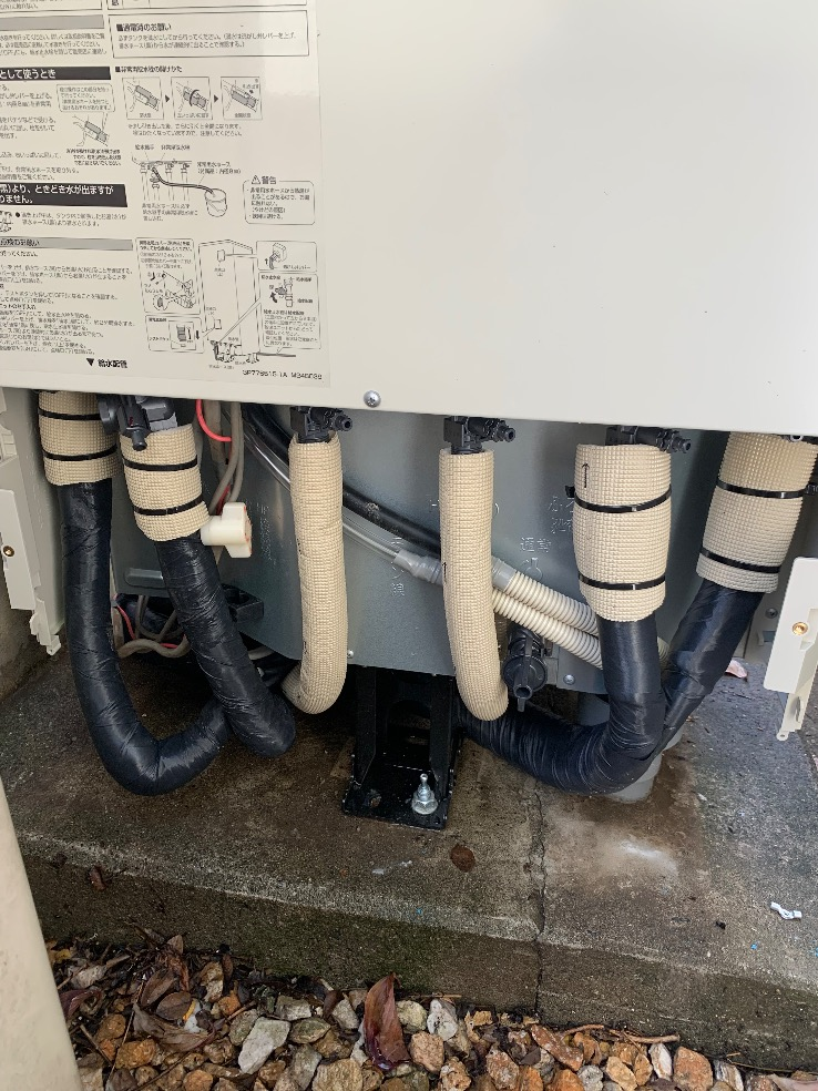 東芝エコキュートHPE-FB375CからダイキンエコキュートEQX37ZFV|エコキュート交換工事|横浜市鶴見区上の宮