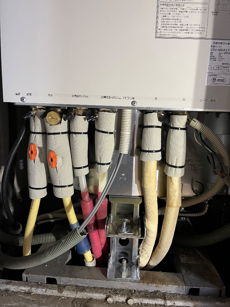 コロナエコキュートCHP-H3014AからコロナエコキュートCHP-S30AZ1-12｜エコキュート交換工事｜東京都港区芝浦｜マンション｜キャピタルマークタワー