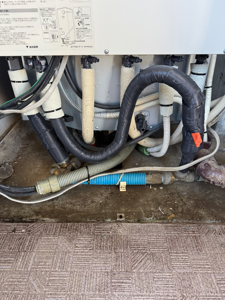 ダイキンエコキュートTU37GFVからダイキンエコキュートEQX37ZFV｜エコキュート交換工事｜埼玉県入間郡三芳町｜マンション｜ダイアパレスみずほ台