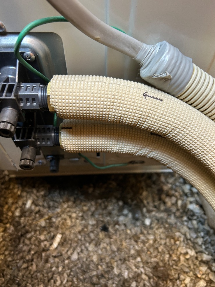 パナソニックエコキュートHE-46W3QAからパナソニックエコキュートHE-H46LQ｜エコキュート交換工事｜埼玉県朝霞市三原｜