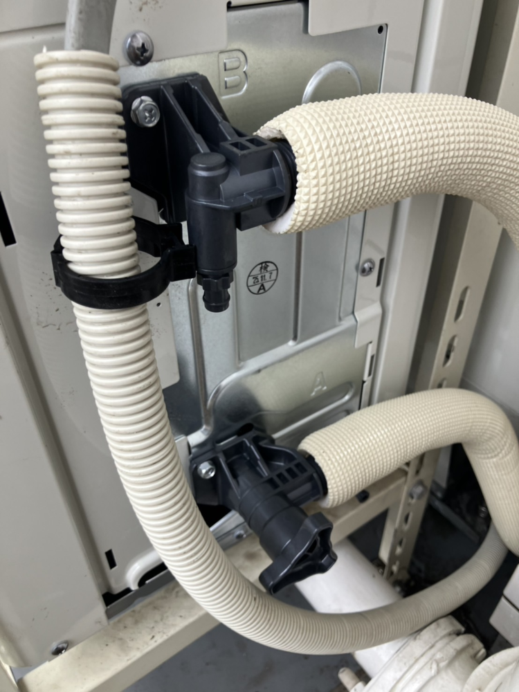 コロナエコキュートCTH-301DA7-1からコロナエコキュートCHP-S30AZ1-12｜エコキュート交換工事｜神奈川県横浜市旭区今宿東町｜マンション｜インプレスト横濱鶴ヶ峰