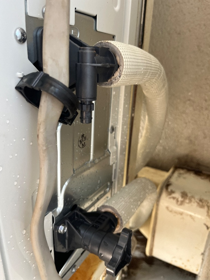 コロナエコキュートCHP-H3014AMからコロナエコキュートCHP-S30AZ1-12｜エコキュート交換工事｜千葉県船橋市上山町｜マンション｜ザ・ガーデンプレミアム