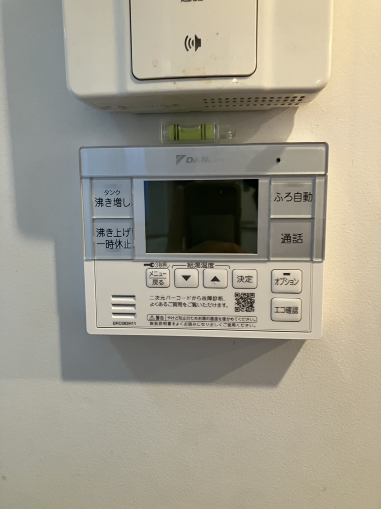 パナソニックエコキュートHE-WU37CQからダイキンエコキュートEQA37ZFTV｜エコキュート交換工事｜東京都世田谷区若林｜ 