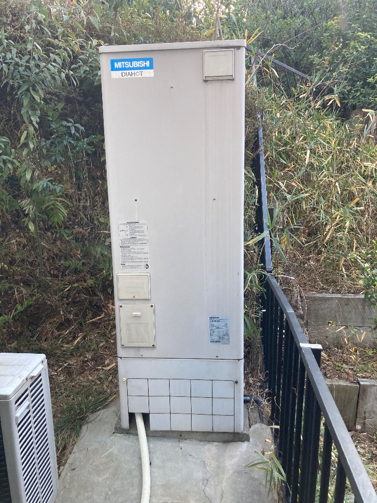 三菱エコキュートSRT-HPT37W3から三菱エコキュートSRT-S377U|エコキュート交換工事|神奈川県横浜市保土ケ谷区上菅田町|