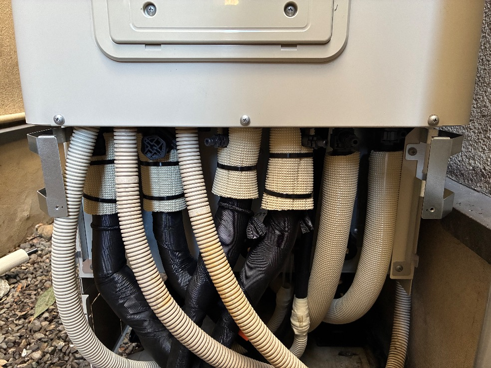 パナソニックエコキュートHE-WU37CQからダイキンエコキュートEQA37ZFTV｜エコキュート交換工事｜東京都世田谷区若林｜ 