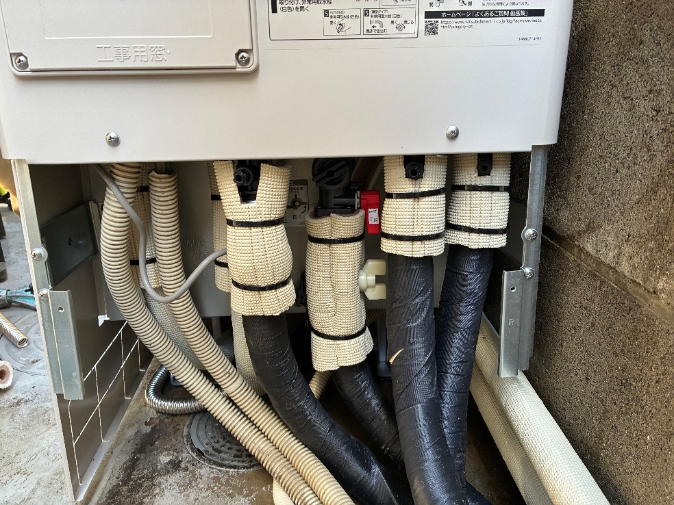 三菱エコキュートSRT-HPT43WZ2から三菱エコキュートSRT-S436UZ|エコキュート交換工事|神奈川県相模原市南区南台|