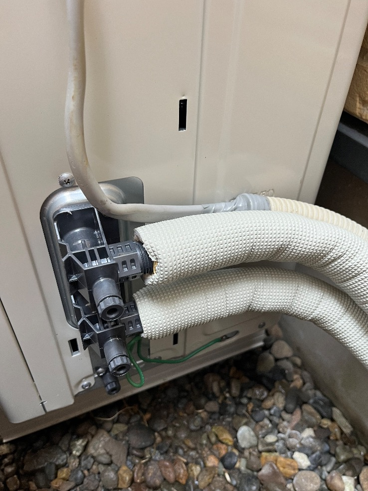 パナソニックエコキュートHE-W37BQからパナソニックエコキュートHE-H37LQS｜エコキュート交換工事｜埼玉県越谷市蒲生｜