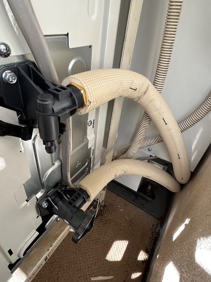 コロナエコキュートCTU-H3014AM-BLからコロナエコキュートCHP-S30AZ1-12｜エコキュート交換工事｜千葉県印西市原｜マンション｜レイディアントシティ印西牧の原