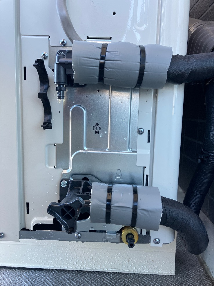 コロナエコキュートCTU-301DA7からコロナエコキュートCHP-S30AZ1-12｜エコキュート交換工事｜長野県長野市箱清水｜マンション｜シーズガーデン長野城山