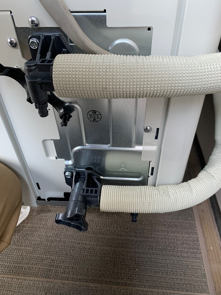 パナソニックエコキュートHE-30C4QからコロナエコキュートCHP-S30AZ1-12｜エコキュート交換工事｜東京都江東区大島｜マンション｜ザ ミッドランド アベニュー