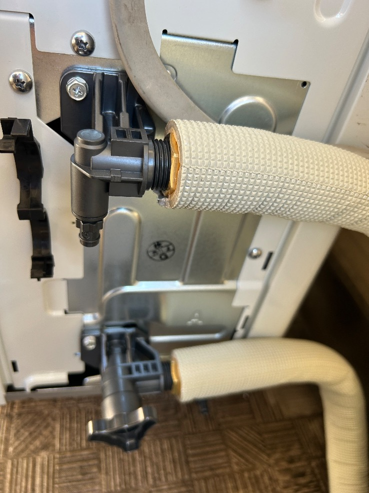 コロナエコキュートCTU-H3014AMからコロナエコキュートCHP-S30AZ1-12｜エコキュート交換工事｜千葉県我孫子市我孫子｜マンション｜アクア・レジデンス