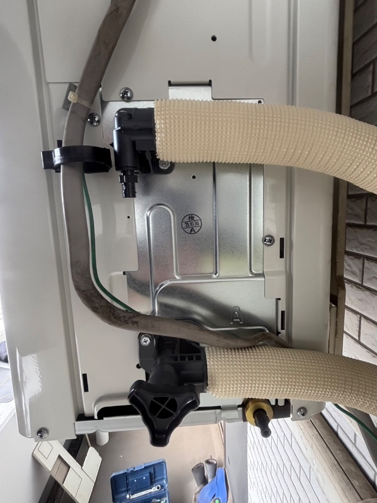 コロナエコキュートCTU-H3014AからコロナエコキュートCHP-S30AZ1-12|エコキュート交換工事|埼玉県川口市里|マンション|シーズガーデングリーンパティオ