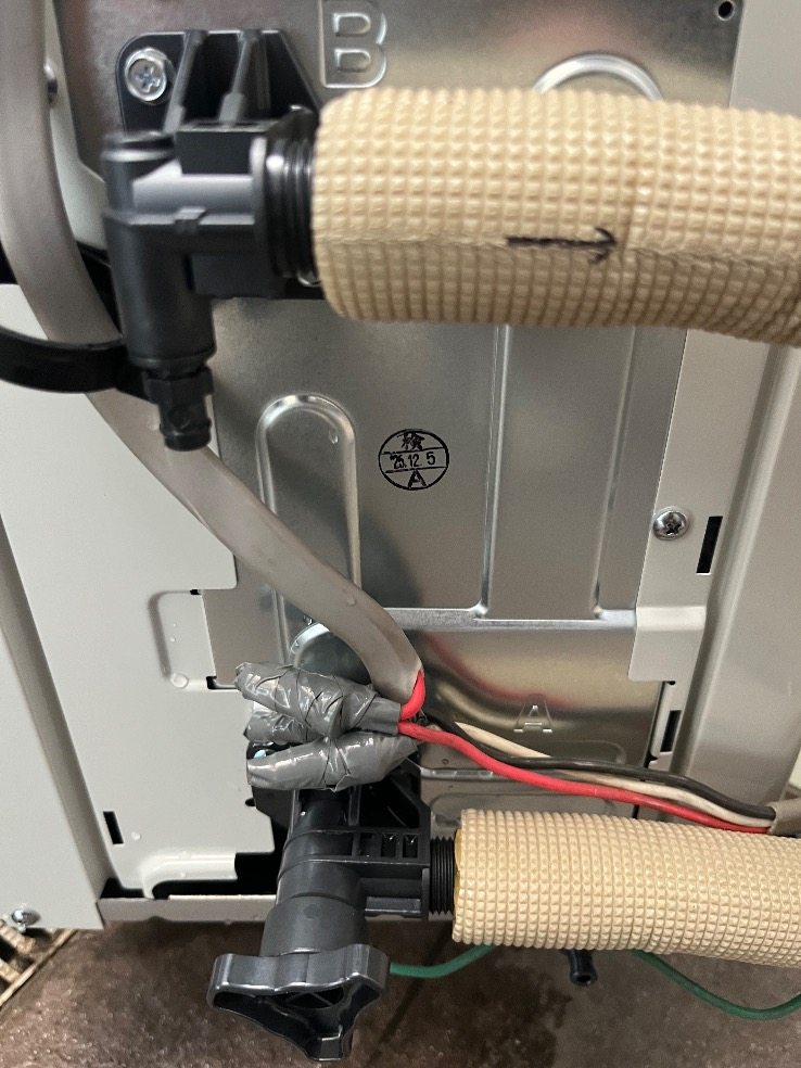 コロナエコキュートCTU-H3014AからコロナエコキュートCHP-S30AZ1-12｜エコキュート交換工事｜東京都府中市是政｜マンション｜シーズガーデン府中多摩川