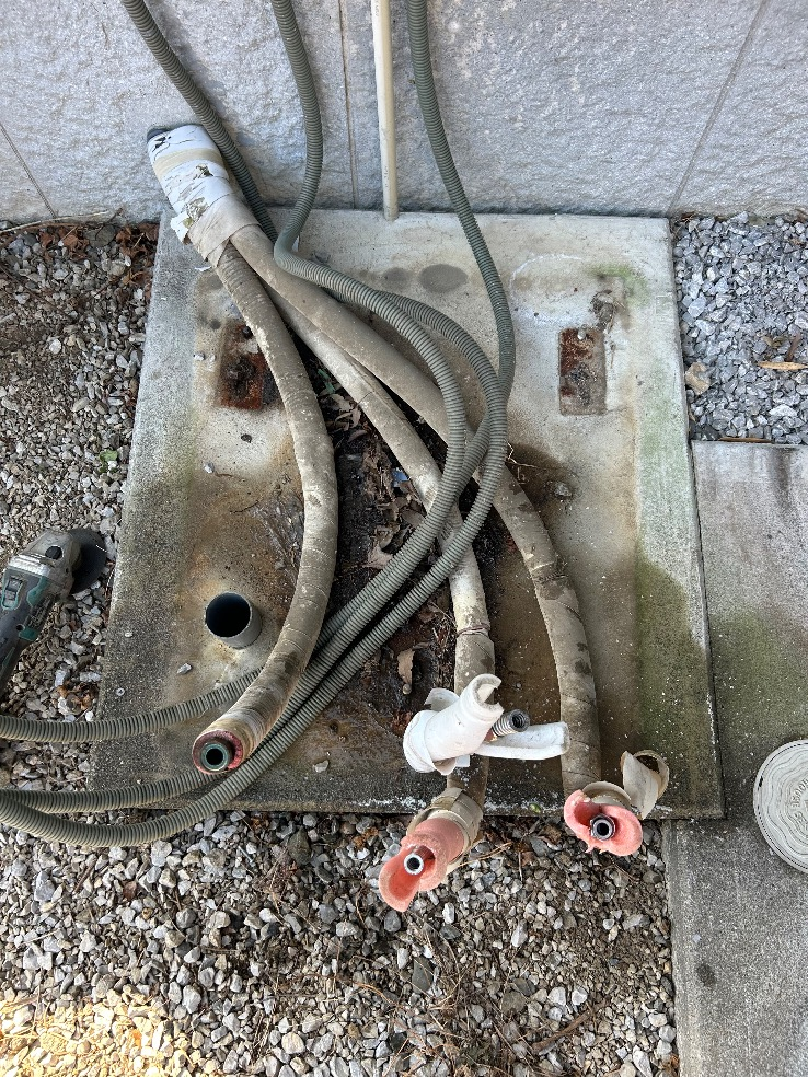 三菱エコキュートSRT-37W2からダイキンエコキュートEQX37ZFV｜エコキュート交換工事｜埼玉県熊谷市冑山｜