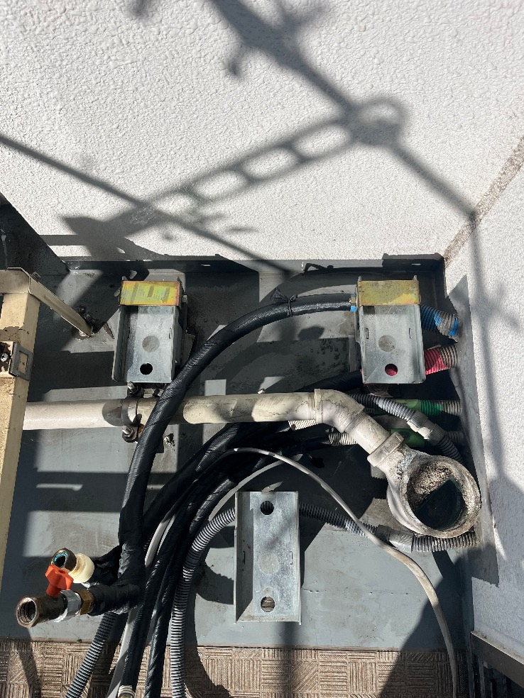 コロナエコキュートCHP-H3014AMからコロナエコキュートCHP-S30AZ1-12｜エコキュート交換工事｜東京都昭島市松原町｜マンション｜グレイディア