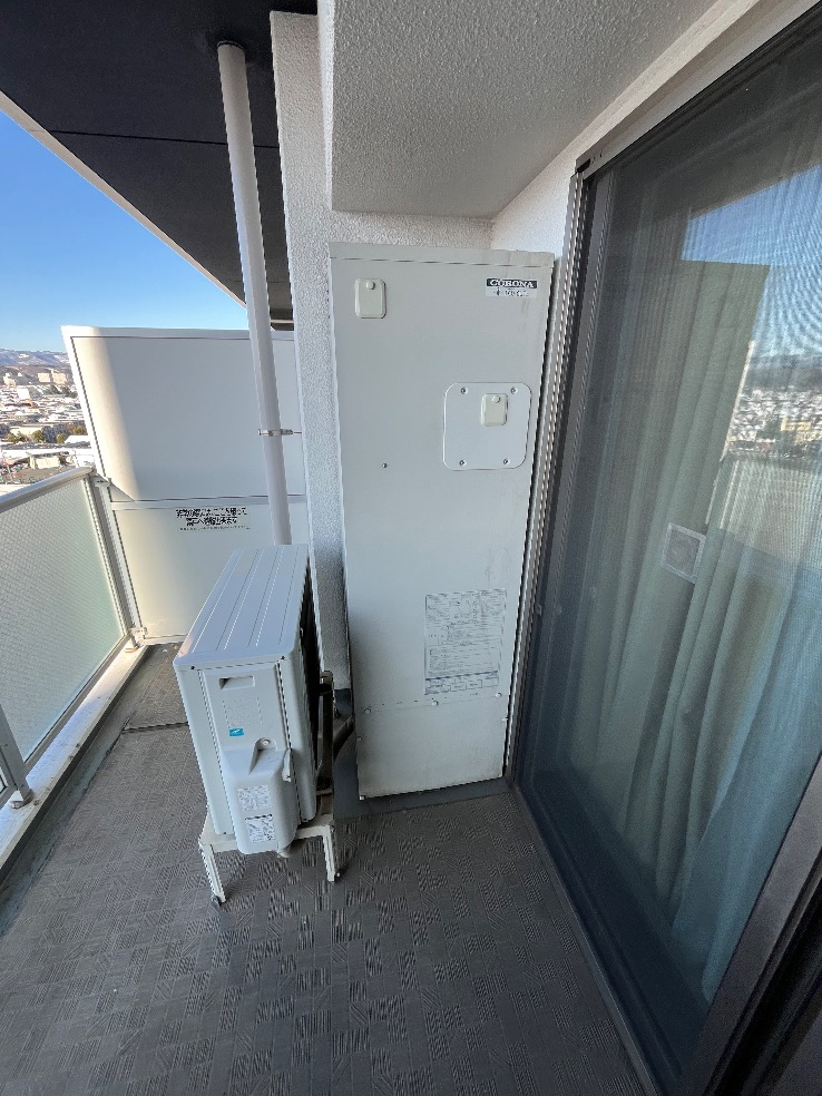 コロナエコキュートCHP-H3014AMからコロナエコキュートCHP-S30AZ1-12｜エコキュート交換工事｜東京都昭島市松原町｜マンション｜グレイディア
