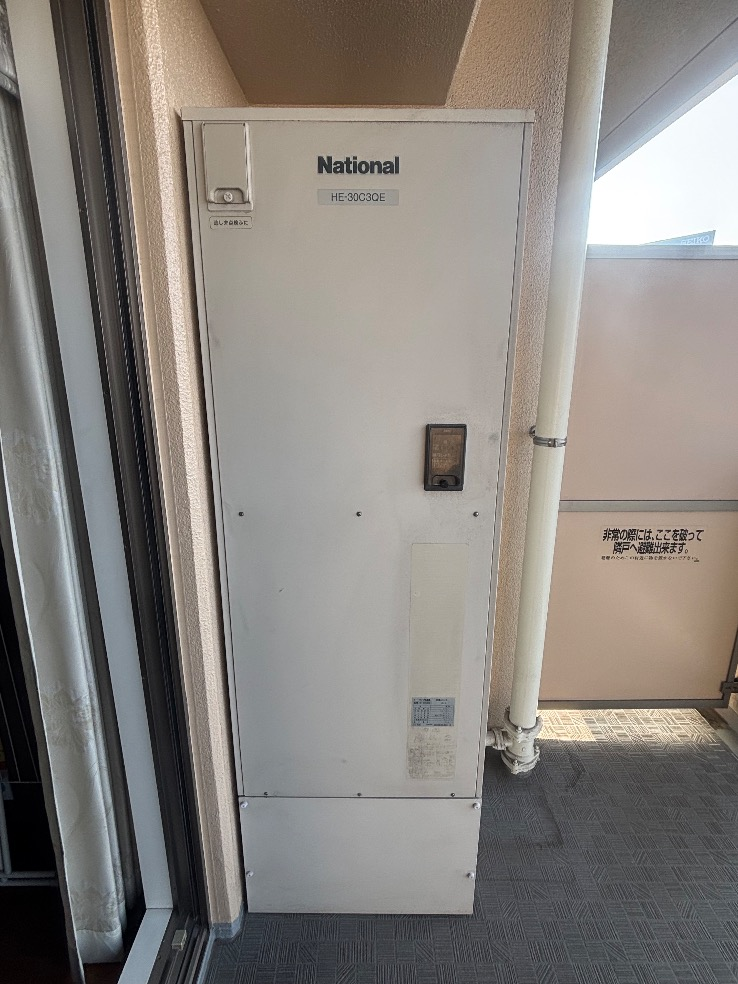パナソニックエコキュートHE-30C3QEからダイキンエコキュートEQX37ZFVE|エコキュート交換工事|千葉県千葉市美浜区浜田|マンション|コロンブスシティ
