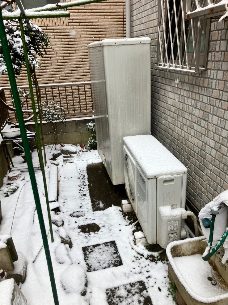 コロナエコキュートCHP-H33022A2からパナソニックエコキュートHEーH37LQS｜エコキュート交換工事｜埼玉県さいたま市北区日進町｜２台同日工事｜エコるーぷ配管