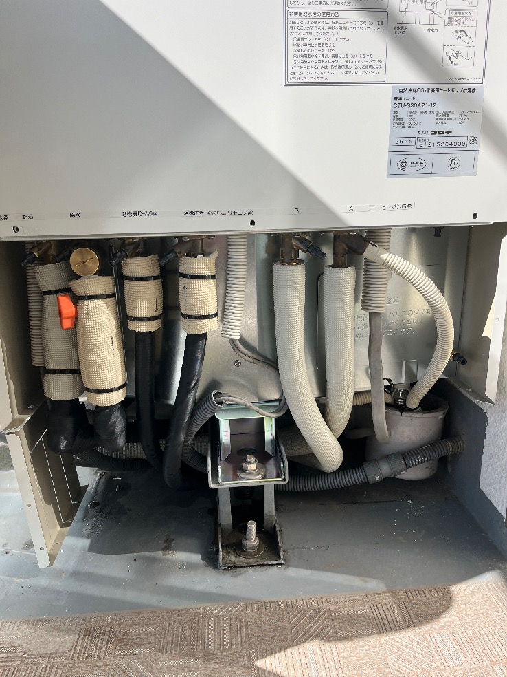 コロナエコキュートCHP-H3014AMからコロナエコキュートCHP-S30AZ1-12｜エコキュート交換工事｜東京都昭島市松原町｜マンション｜グレイディア
