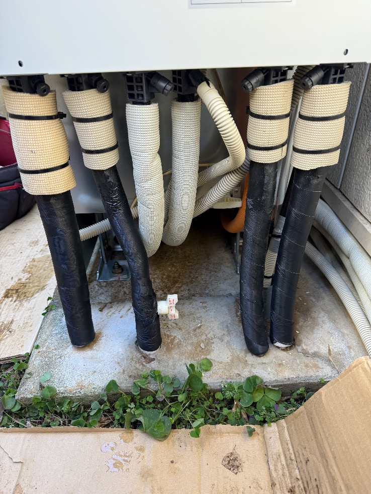 コロナエコキュートCTU-H3726A2からコロナエコキュートCHP-E372AZ1｜エコキュート交換工事｜神奈川県川崎市高津区末長｜