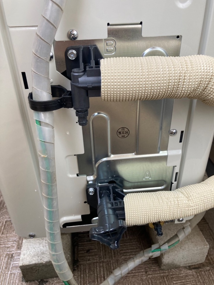 コロナエコキュートCHP-H3014AからコロナエコキュートCHP-S30AZ1-12|エコキュート交換工事|神奈川県横浜市鶴見区岸谷|マンション|イトーピア横浜鶴見ヒルズフォーレ