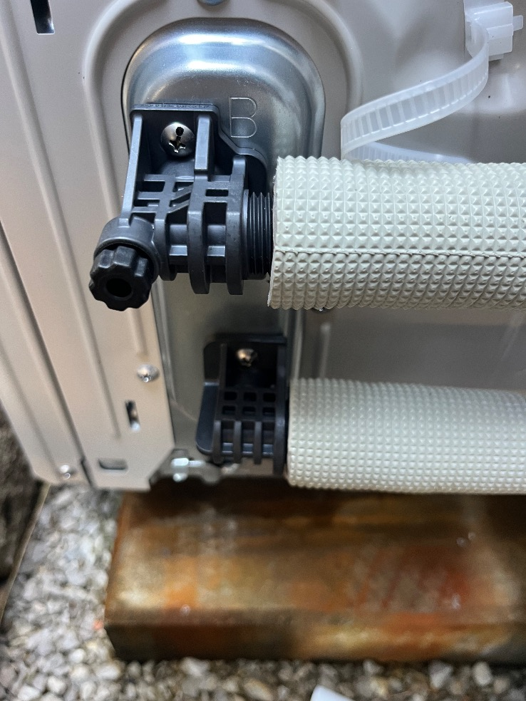 日立エコキュートEB-H37QTA4-THから日立エコキュートSRT-S467U｜エコキュート交換工事｜ウルブロZ取付工事｜埼玉県富士見市針ヶ谷｜