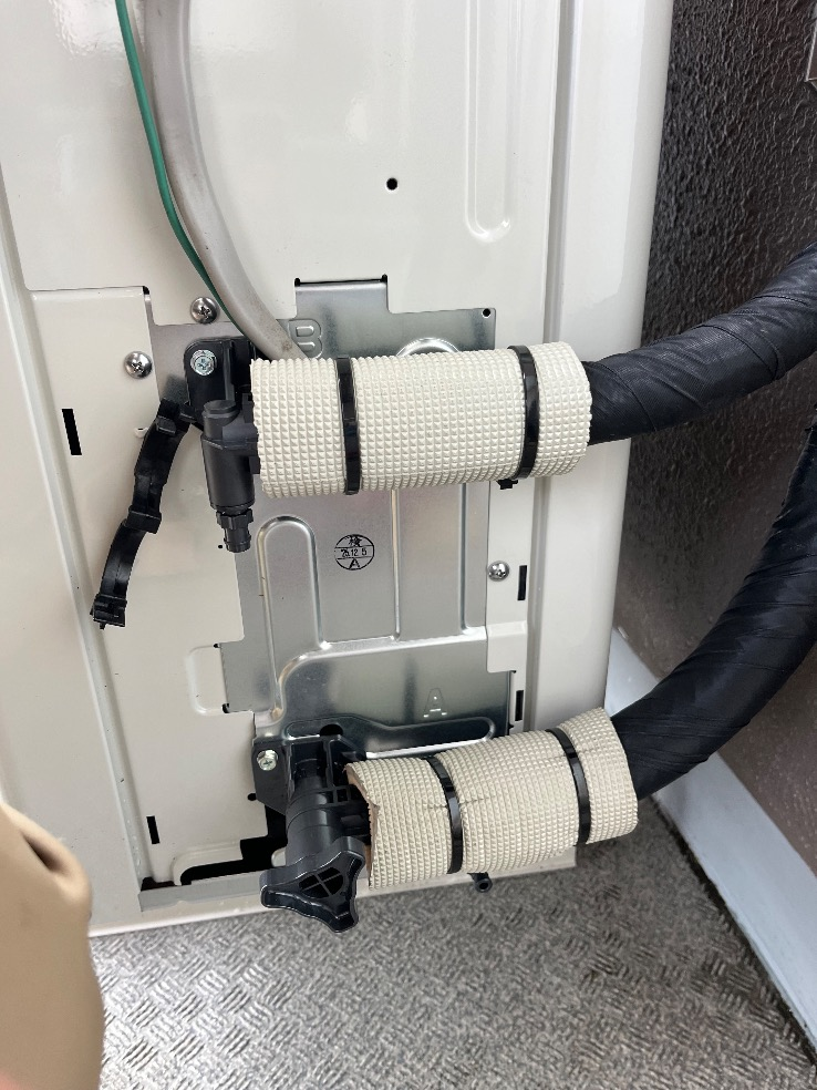 コロナエコキュートCTU-301DA7からコロナエコキュートCHP-S30AZ1-12|エコキュート交換工事|東京都武蔵村山市伊奈平|マンション|ブライティアテラス