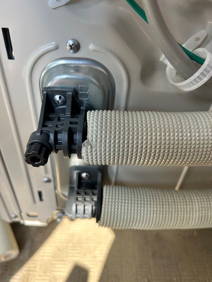 東芝電気温水器HPL-2TFB375RAUから三菱エコキュートSRT-S377U｜エコキュート交換工事｜東京都杉並区南荻窪｜マンション｜スタジオデン荻窪