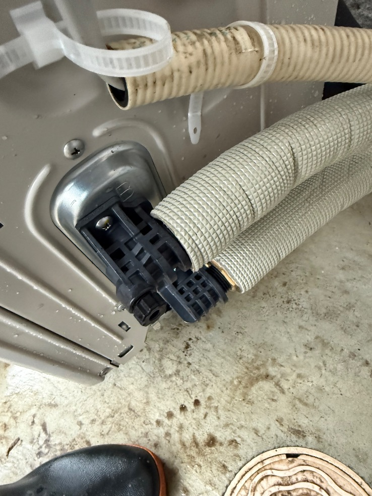 三菱エコキュートSRT-HP46W4から三菱エコキュートSRT-S377｜エコキュート交換工事｜埼玉県北足立郡伊奈町寿｜ 