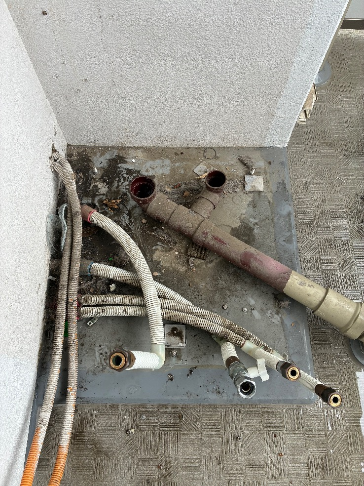 三菱エコキュートSRT-HPT30WD2-Eから三菱エコキュートSRT-W306D-2｜エコキュート交換工事｜埼玉県川口市末広｜マンション｜レーベンスクエア川口シルフィア