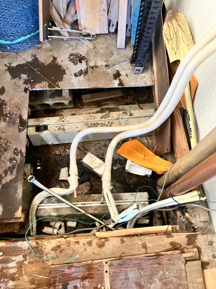 三菱エコキュートSRT-HPT37W3から日立エコキュートBHP-FG37XU｜エコキュート交換工事｜埼玉県所沢市荒幡｜ 