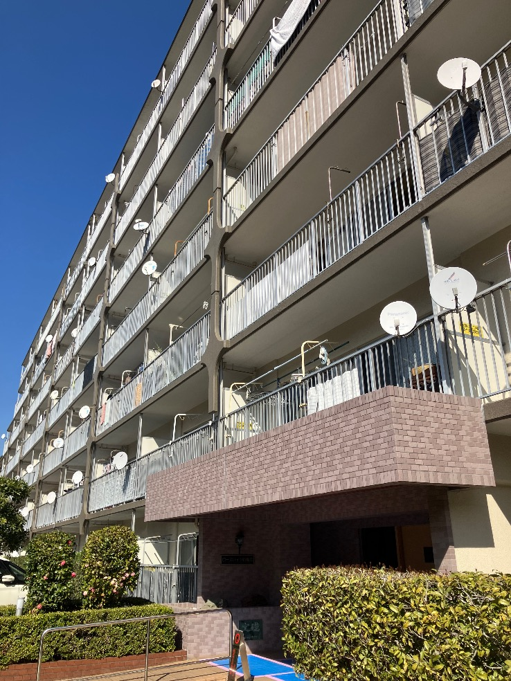 三菱電気温水器SRT-4667WFUM-BLから三菱電気温水器SRT-J37WD5｜電気温水器交換工事｜神奈川県横浜市神奈川区菅田町｜マンション｜ローズハイツ