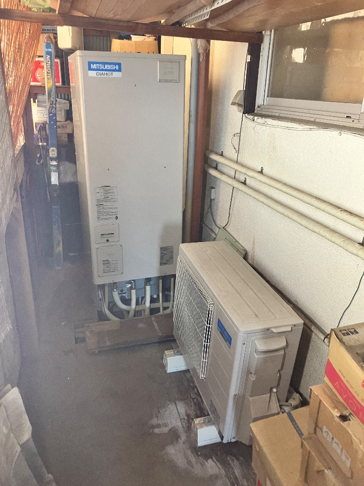 三菱エコキュートSRT-HPT37W3から日立エコキュートBHP-FG37XU｜エコキュート交換工事｜埼玉県所沢市荒幡｜ 