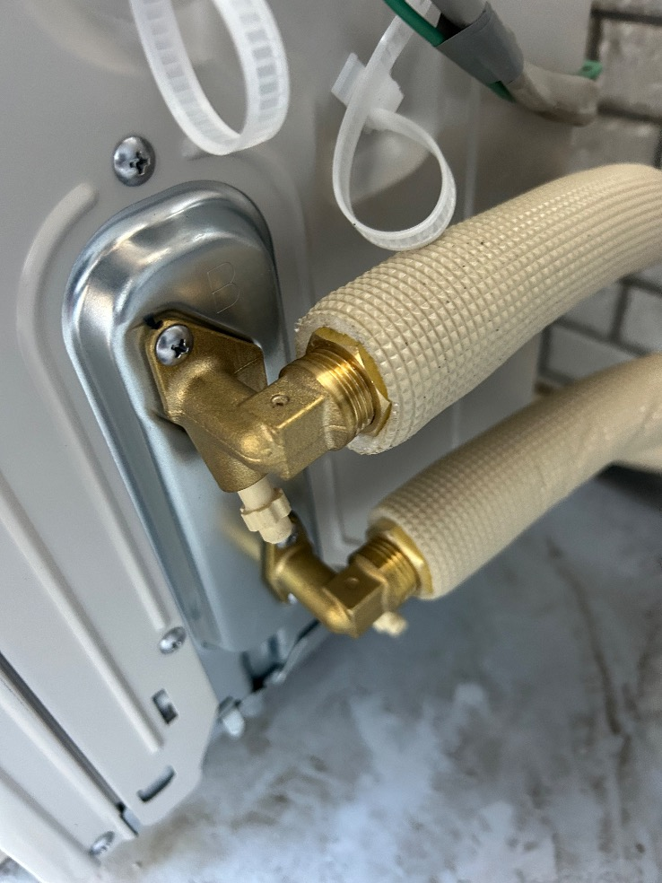 パナソニックエコキュートHE-30C3Qから三菱エコキュートSRT-W306D-2|エコキュート交換工事|群馬県太田市新島町|マンション|シーズガーデン太田