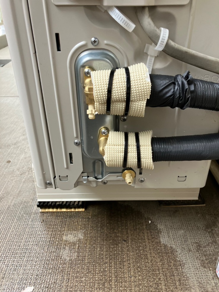 三菱エコキュートSRT-HP30WD1-Eから三菱エコキュートSRT-W306D-BS2|エコキュート交換工事｜東京都江東区豊洲｜マンション｜ザ・豊洲タワー