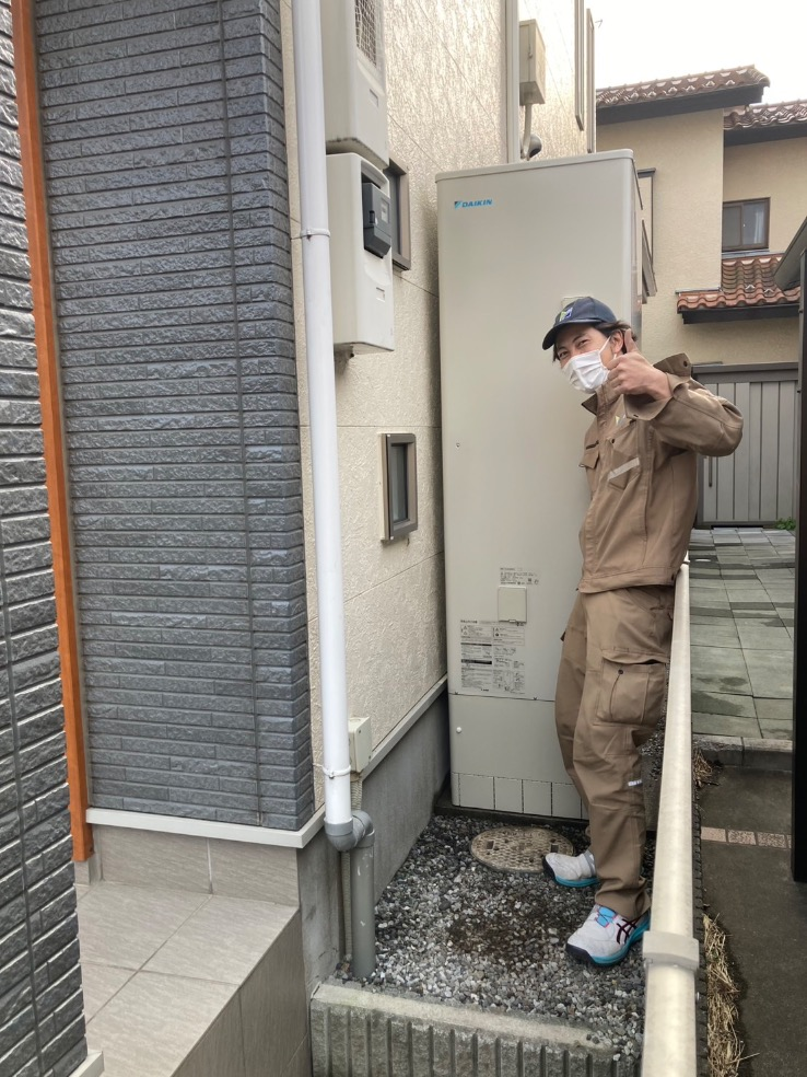 パナソニックエコキュートHE-K46CQからダイキンエコキュートEQX46ZFV｜エコキュート交換工事｜埼玉県上尾市地頭方｜