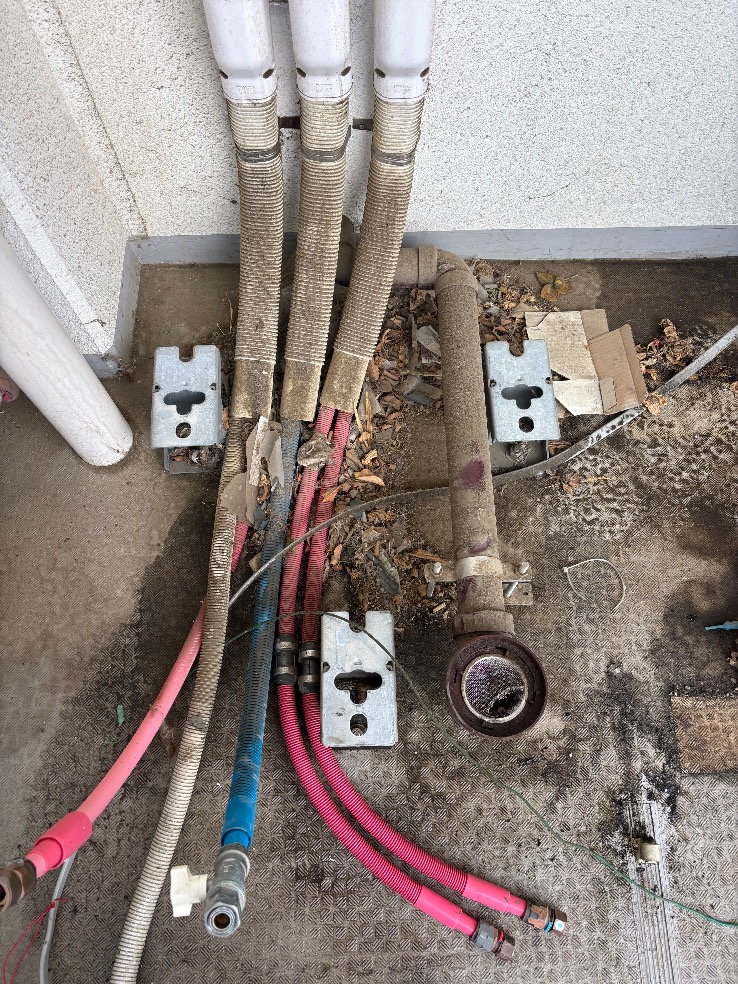 タカラエコキュートEC-3706KU-FANEから三菱エコキュートSRT-S377｜エコキュート交換工事｜神奈川県中郡二宮町二宮｜マンション｜ルネサンス二宮吾妻山公園