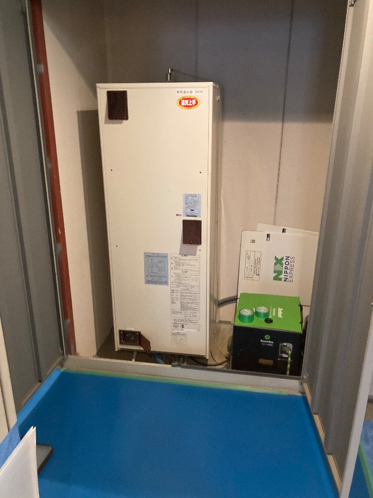 日立電気温水器BE-F37BWUBLから三菱電気温水器SRT-J37WD5|電気温水器交換工事|東京都中央区日本橋浜町|マンション|トルナーレ日本橋浜町