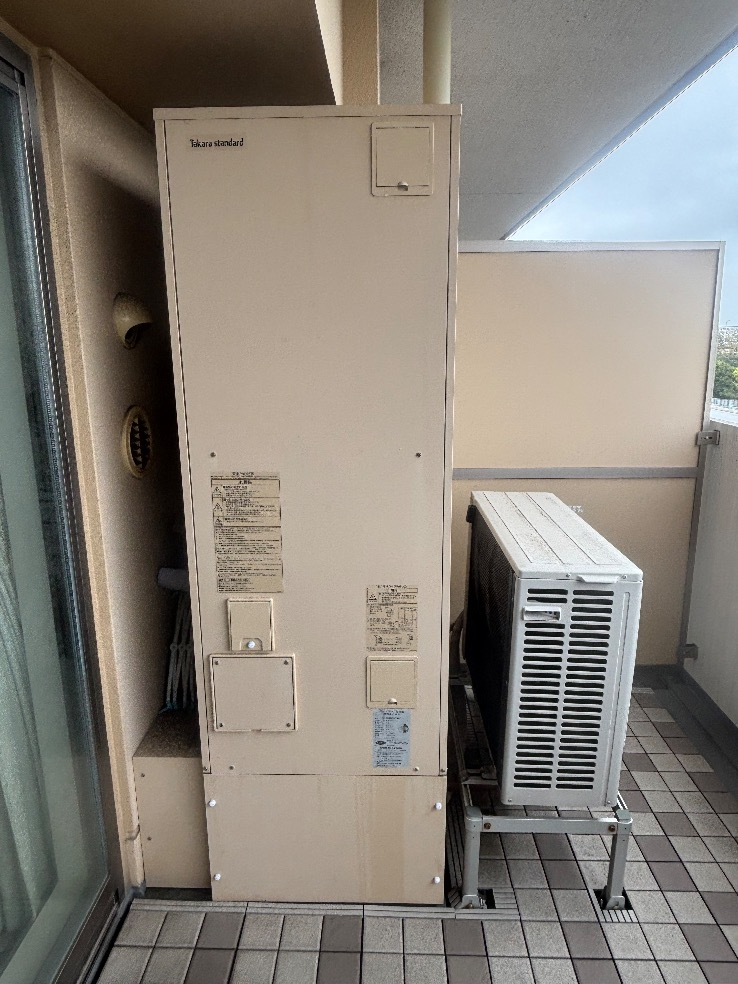 タカラエコキュートEC-3006KU-FANEから三菱エコキュートSRT-W306D-BS2|エコキュート交換工事|神奈川県横浜市金沢区富岡東|マンション|テラス横浜富岡