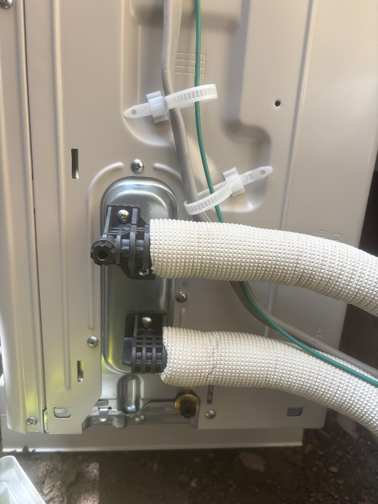 三菱電気温水器SRT-5567WFU-BLから三菱エコキュートSRT-S467U｜エコキュート交換工事｜神奈川県横須賀市追浜東町｜