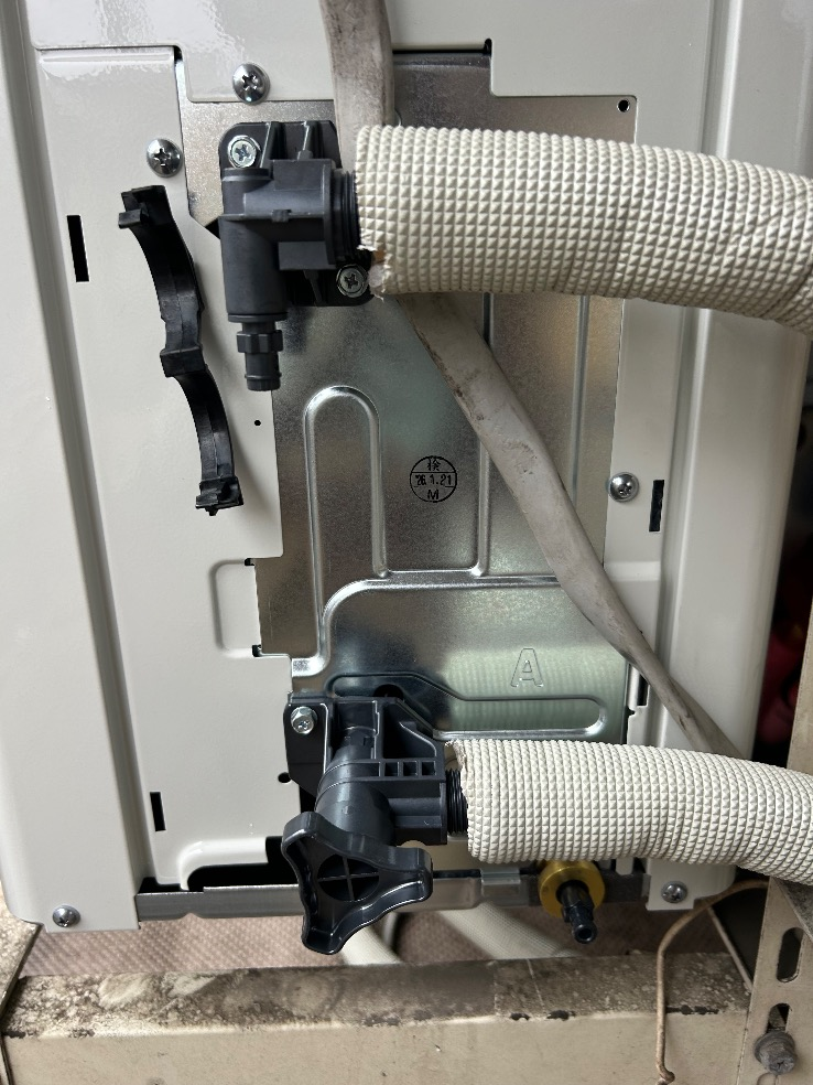 コロナエコキュートCTU-301DA7J-1からコロナエコキュートCHP-S30AZ1-12|エコキュート交換工事|神奈川県川崎市川崎区中瀬|マンション|フォレシアムコンフォートタワー