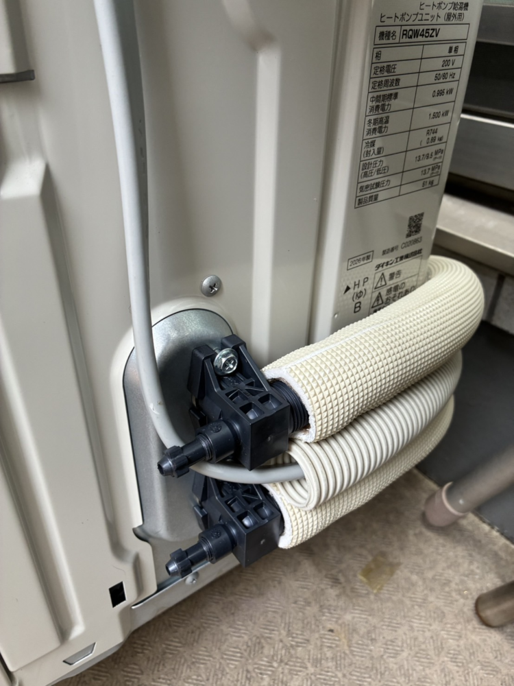 東芝電気温水器HPL-2TFB375RAUWからダイキンエコキュートEQA37ZSV|エコキュート交換工事|東京都板橋区赤塚新町|マンション|カテリーナ赤塚フレックス