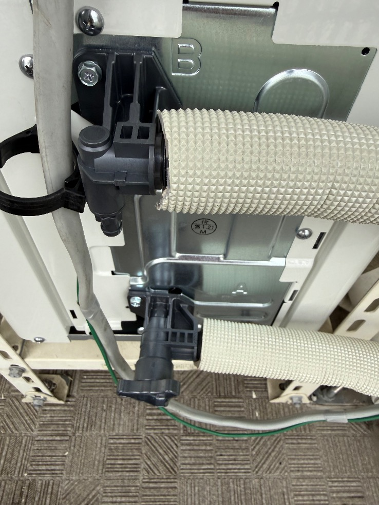 コロナエコキュートCHP-301DA7-1からコロナエコキュートCHP-S30AZ1-12｜エコキュート交換工事｜神奈川県川崎市幸区新川崎｜マンション｜ステーションスイート