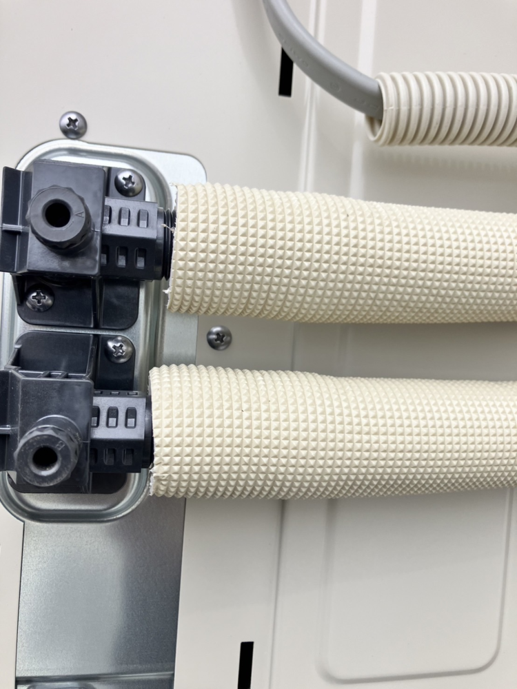 タカラエコキュートEC-3004KU-FAからパナソニックエコキュートHE-S37LQS｜エコキュート交換工事｜埼玉県川口市飯塚｜マンション｜シャインノーブル川口リバーパーク 