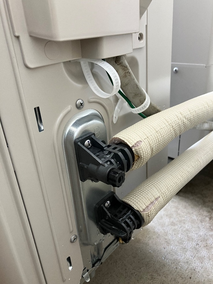 タカラエコキュートEC-3706KU-FANEから三菱エコキュートSRT-S377｜エコキュート交換工事｜神奈川県中郡二宮町二宮｜マンション｜ルネサンス二宮吾妻山公園