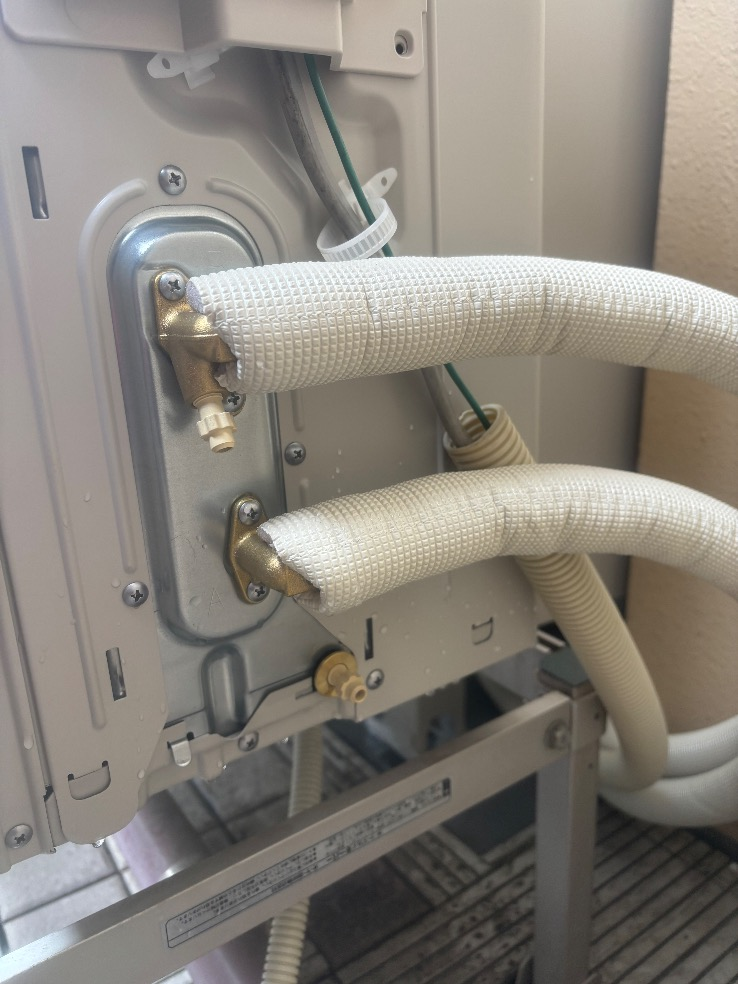 タカラエコキュートEC-3006KU-FANEから三菱エコキュートSRT-W306D-BS2|エコキュート交換工事|神奈川県横浜市金沢区富岡東|マンション|テラス横浜富岡