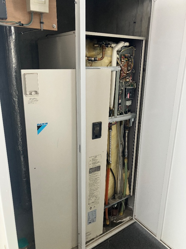 ダイキンエコキュートTU37DFVからダイキンエコキュートEQX37ZFV｜エコキュート交換工事｜東京都中野区新井｜マンション｜シティハウス中野