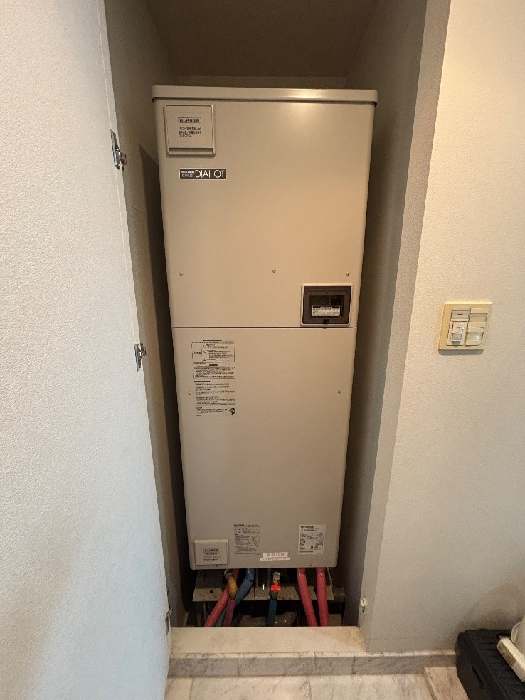 三菱エコキュートSRT-HPT30WD1-Eから三菱エコキュートSRT-W306D-BS2|エコキュート交換工事|東京都江東区豊洲|マンション|ザ豊洲タワー