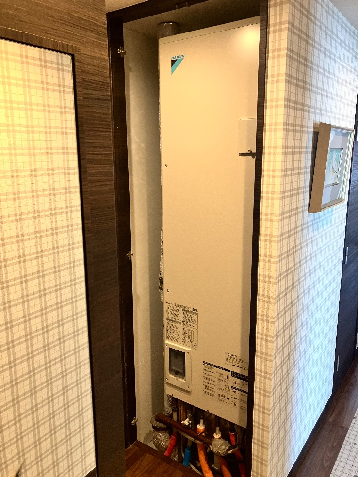 ダイキンエコキュートTU37LFCVから長府エコキュートEHP-3705AX｜エコキュート交換工事｜東京都台東区浅草｜マンション｜ソルフィエスタ浅草